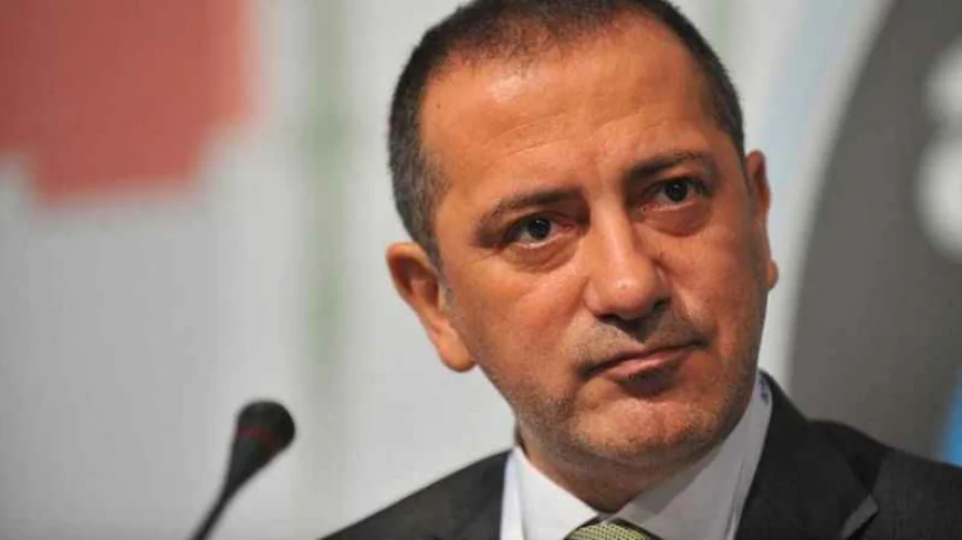Gazeteci Fatih Altaylı evinden gözaltına alındı