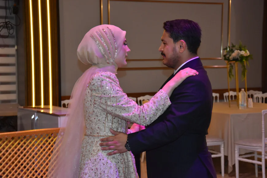 Gizem ve Mert Nişanlandı